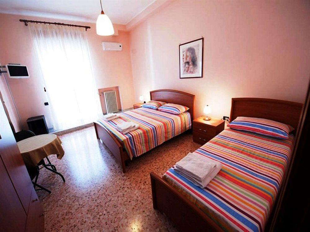 ليتشي B&B Piazza 300Mila المظهر الخارجي الصورة
