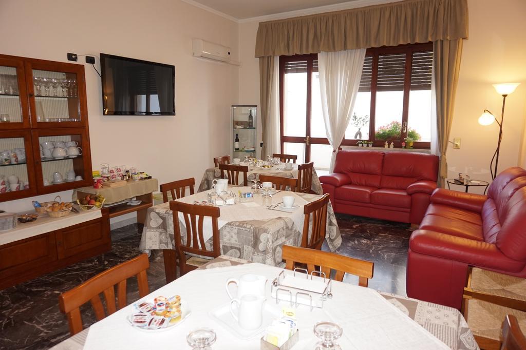 ليتشي B&B Piazza 300Mila المظهر الخارجي الصورة